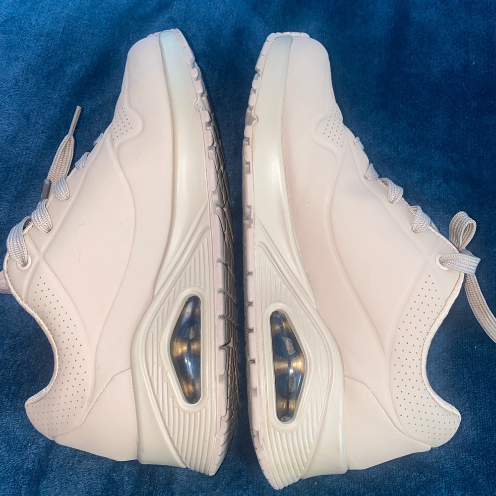 Skechers Women's Cream Sneakers